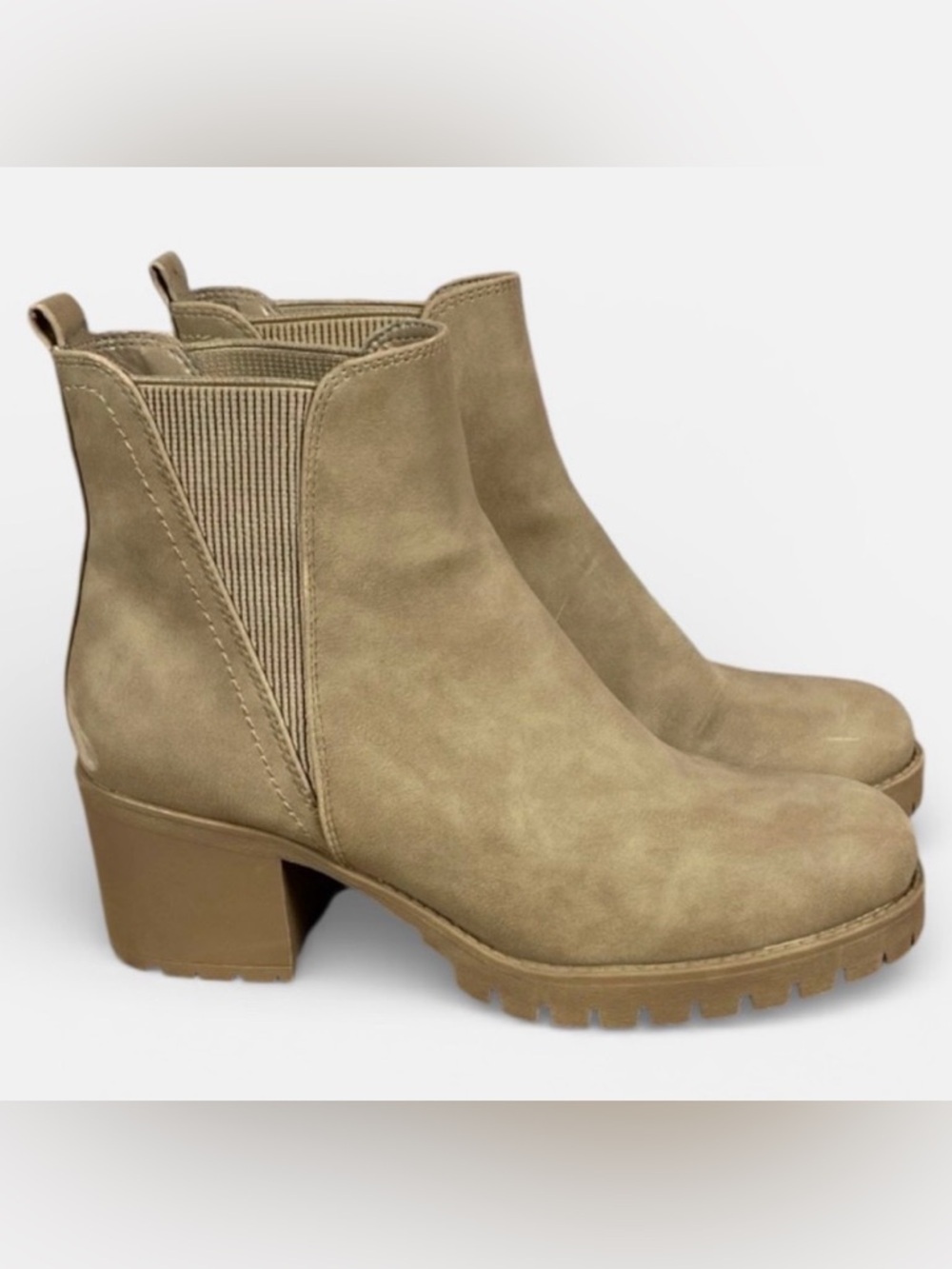 MIA Tan Neutral Faux Leather Lug Sole Block Heel Slip On Ankle Booties Sz 8.5